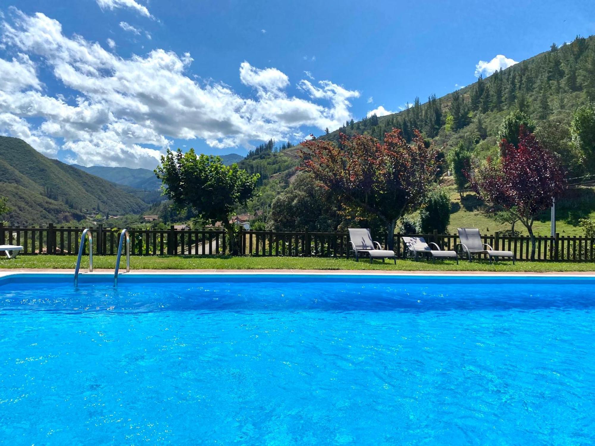 Apartamentos Calm & Nature - Adults Only Cabezón de Liébana Extérieur photo