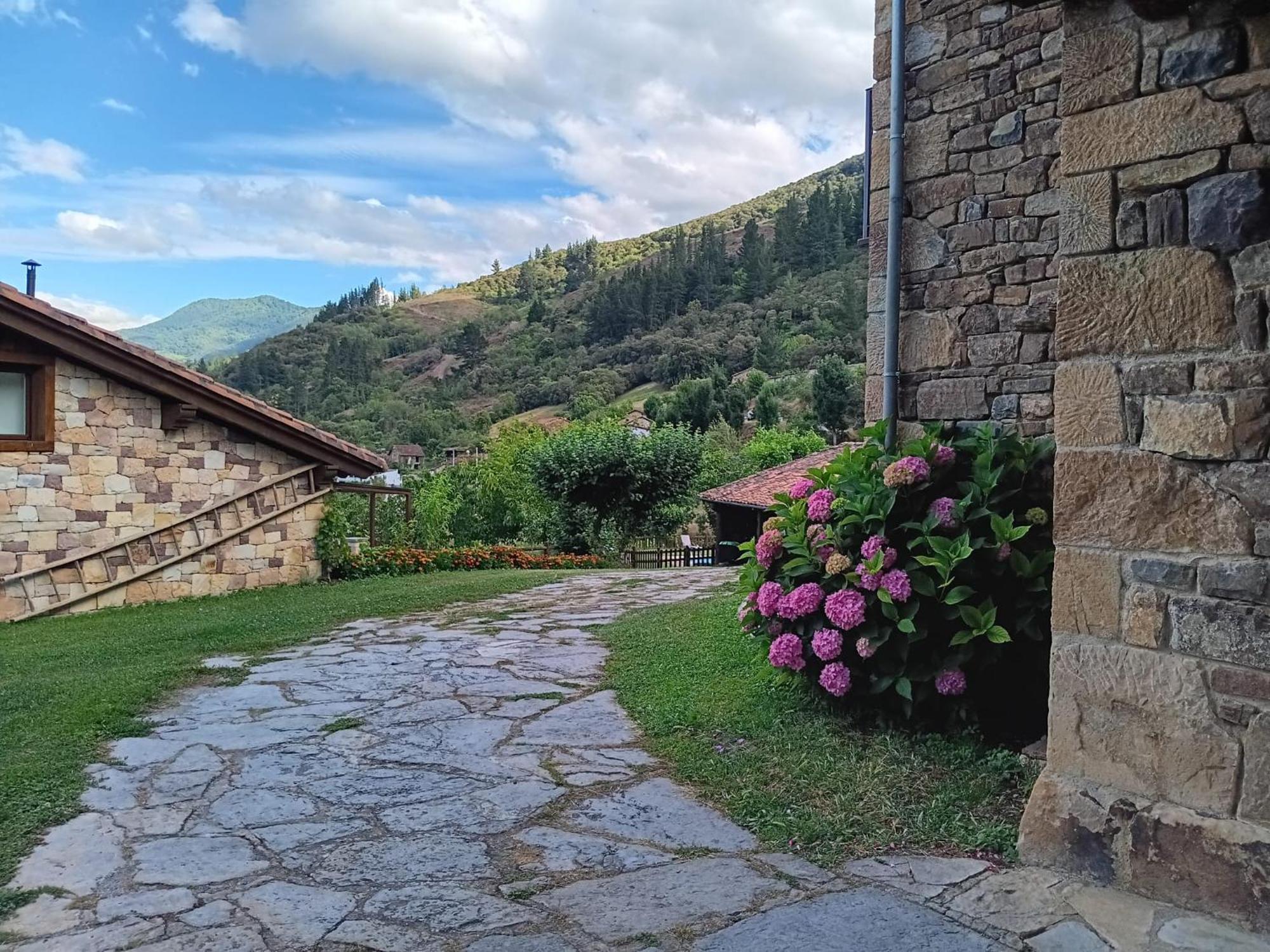 Apartamentos Calm & Nature - Adults Only Cabezón de Liébana Extérieur photo